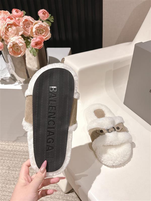 2025112818446535 230